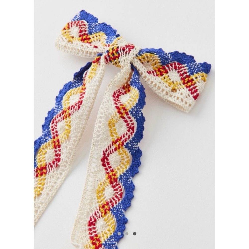 Urban Outfitters- Crochet Barette